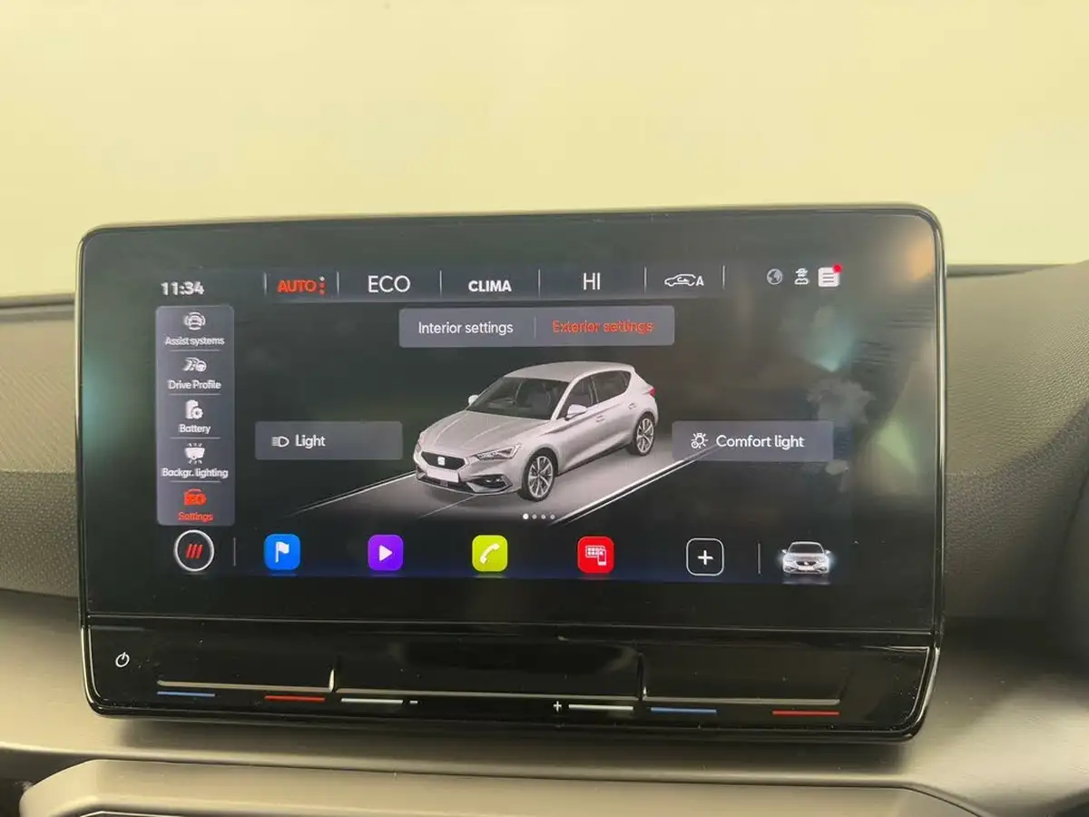 2021-seat-leon-14-e-hybrid-fr-hatchback-big-39