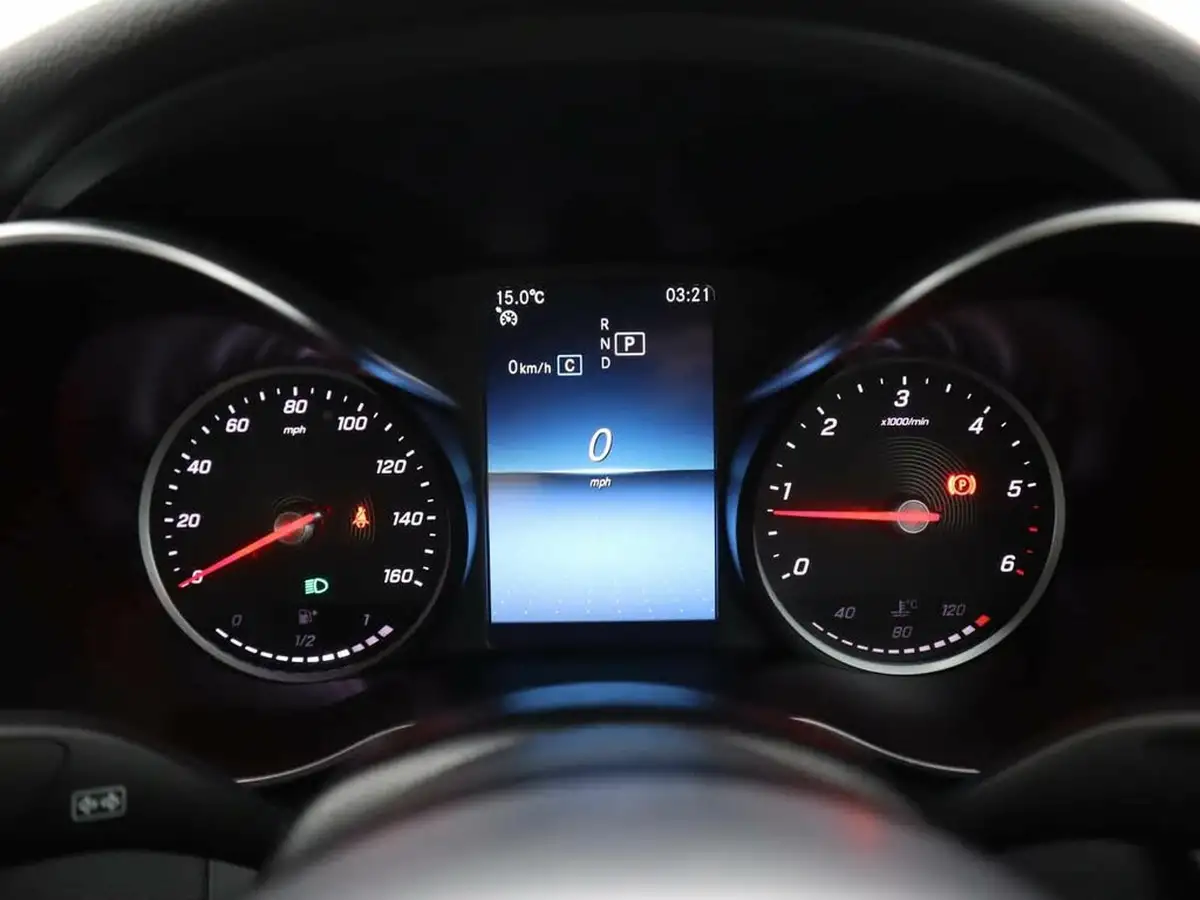 2019-mercedes-benz-c-class-20d-c220d-amg-line-ss-saloon-4d-big-10