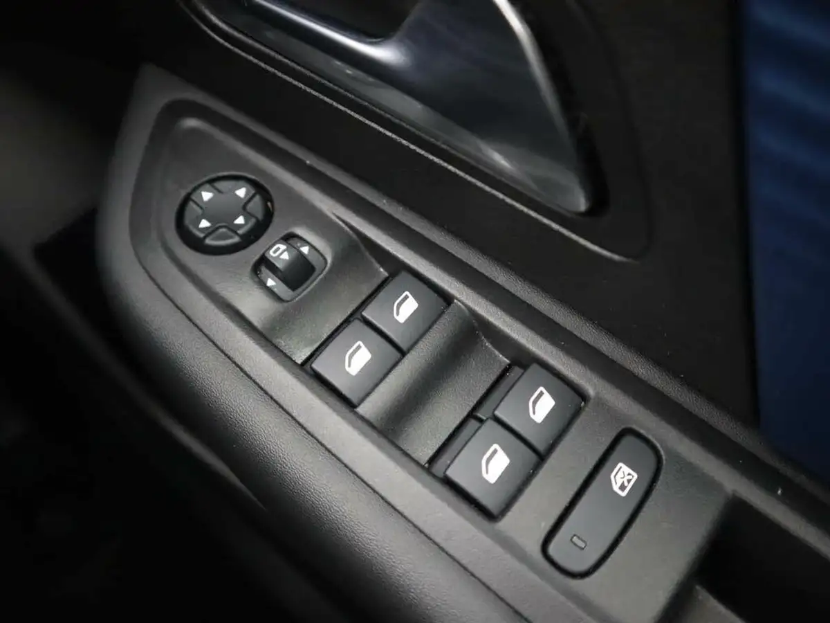 2021-citroen-c4-e-shine-plus-big-29