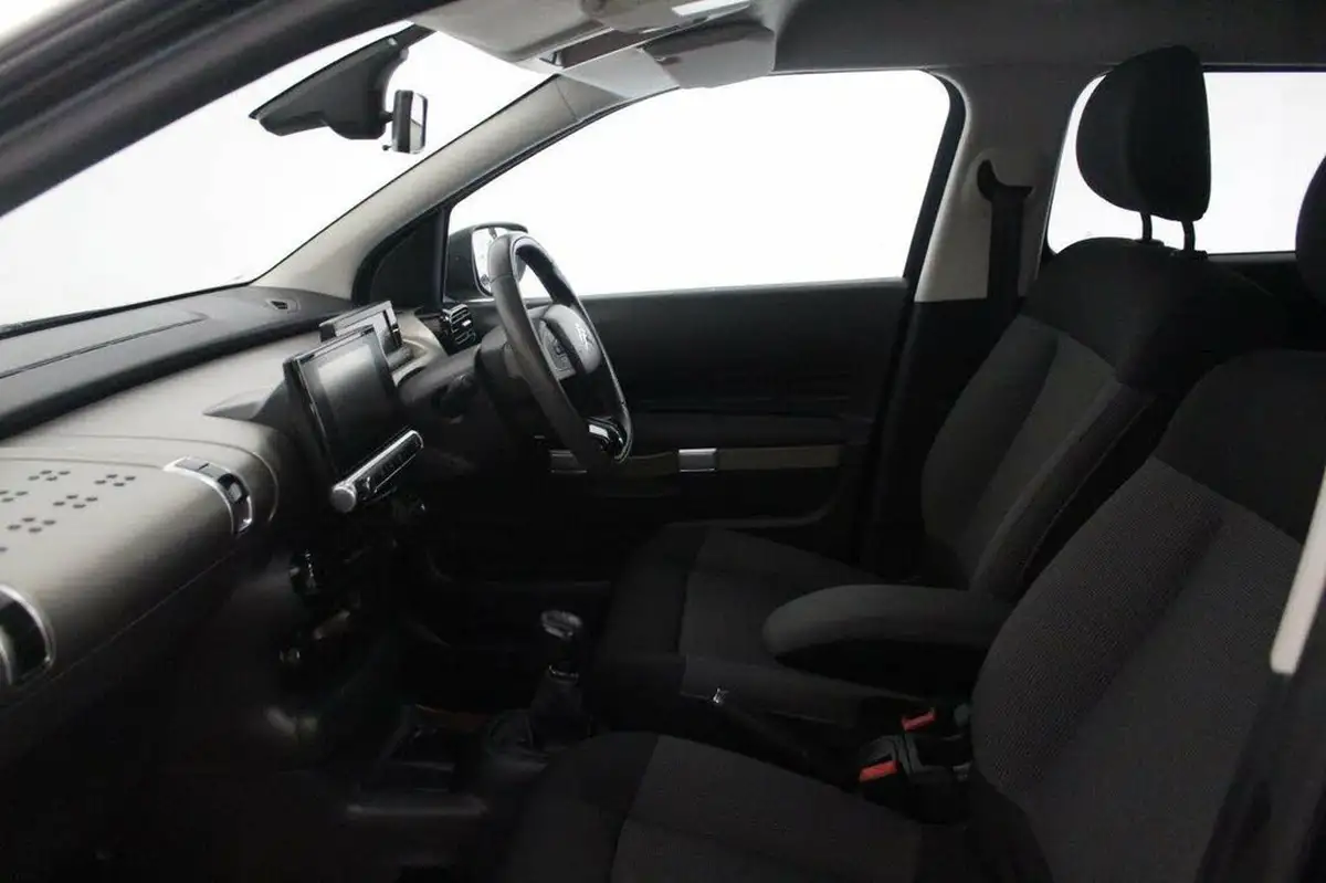 2016-citroen-c4-cactus-16bluehdi-flair-big-41