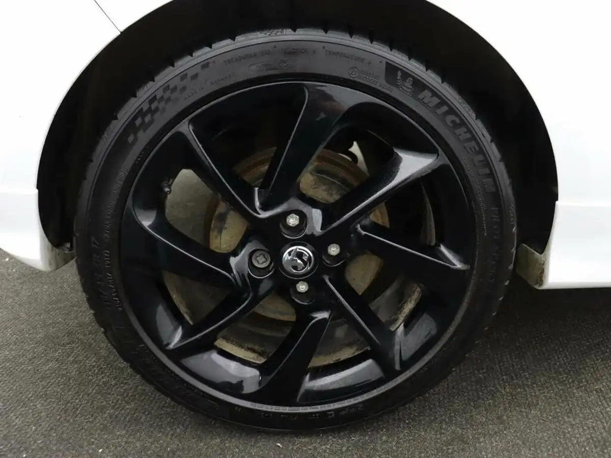 2018-vauxhall-corsa-14i-limited-edition-75ps-3d-big-5