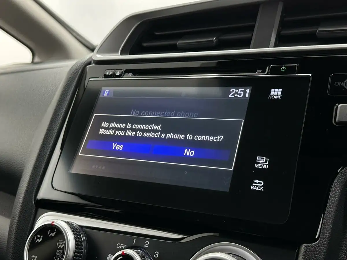2019-honda-jazz-13-i-vtec-se-big-20