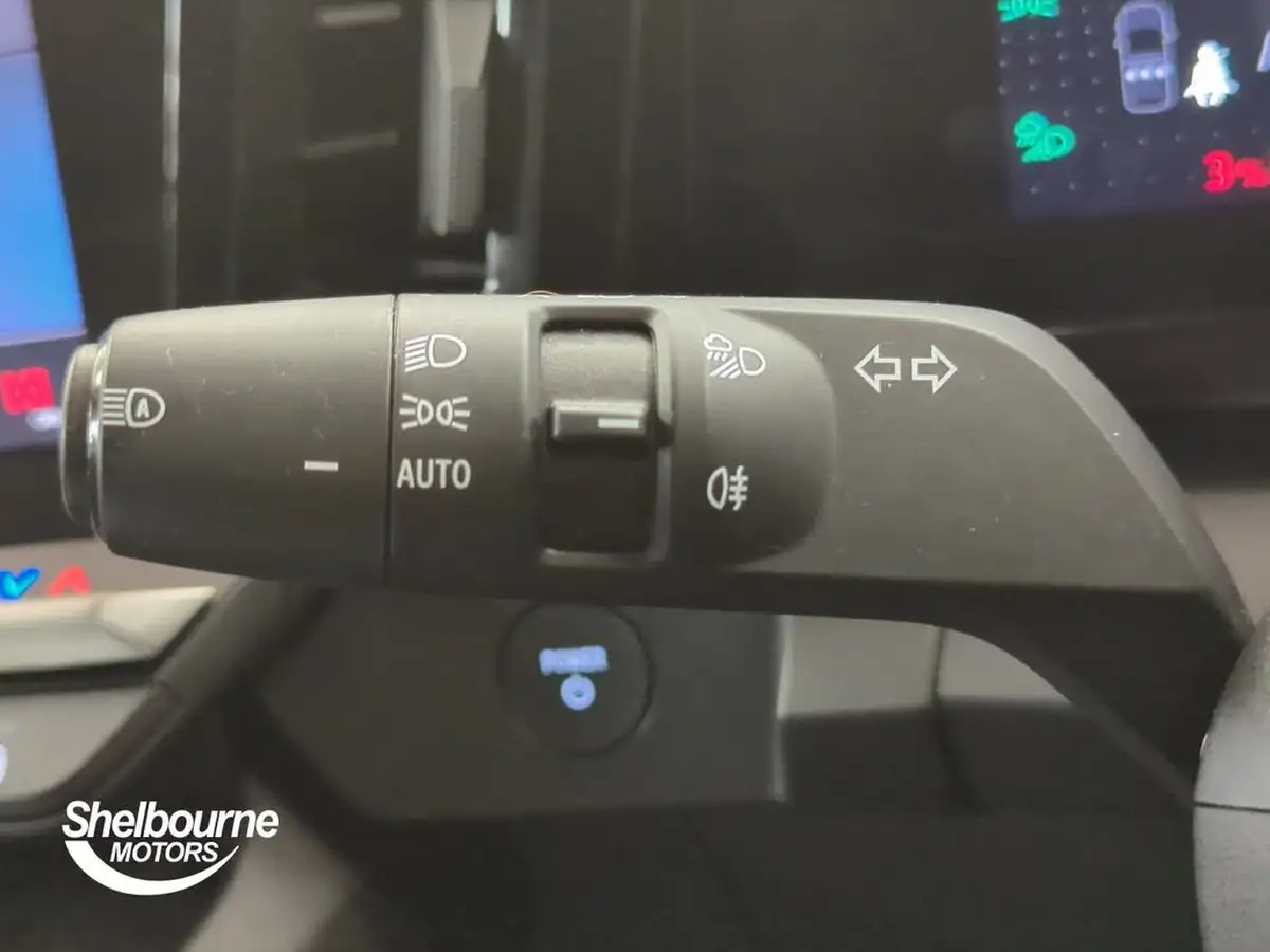 2023-renault-megane-e-tech-e-techno-big-25