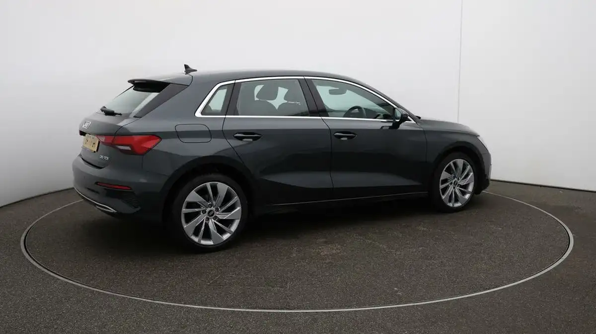 2021-audi-a3-20-35-tdi-sportback-5d-s-tronic-big-45
