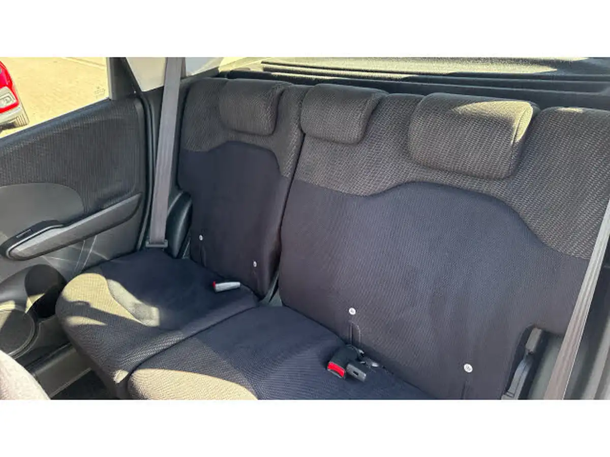 2014-honda-jazz-14-ex-big-7