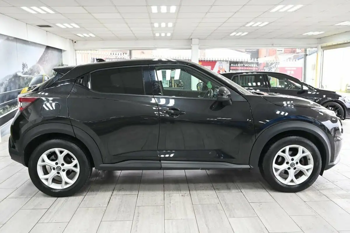 2021-nissan-juke-10-dig-t-n-connecta-big-2