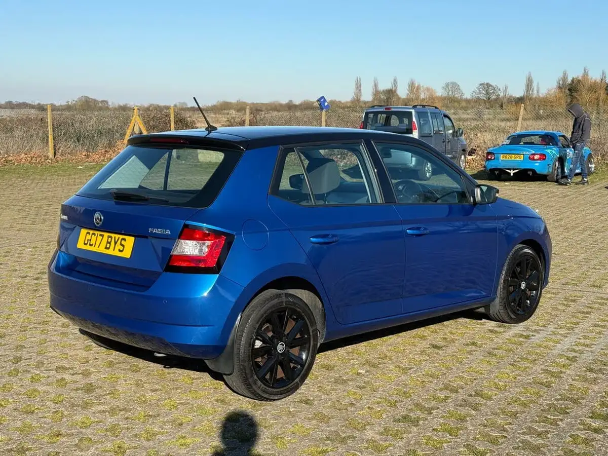 2017-skoda-fabia-10-tsi-colour-edition-big-4