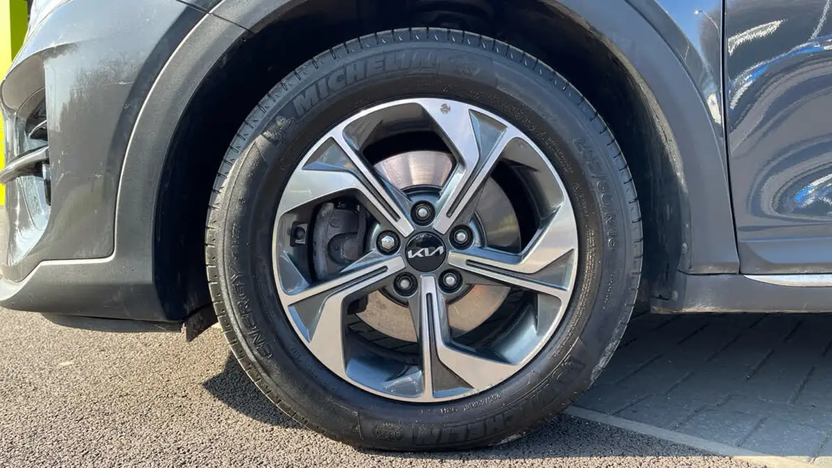 2022-kia-xceed-10-t-gdi-2-big-16