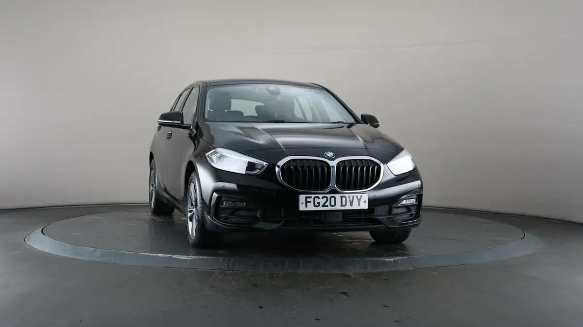 2020-bmw-1-series-15td-116d-sport-big-42