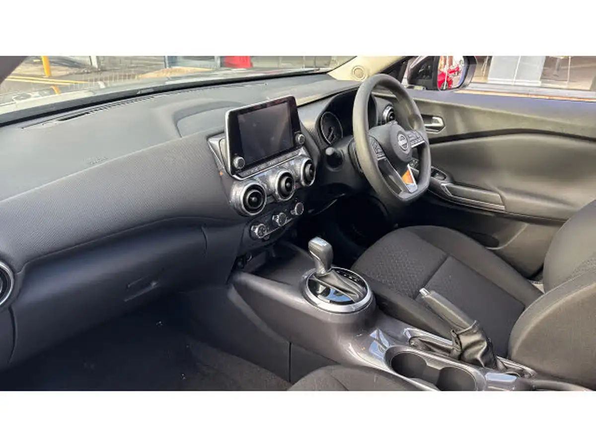 2023-nissan-juke-10-dig-t-acenta-dct-big-8