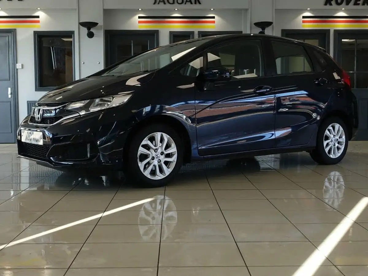 2020-honda-jazz-13-i-vtec-se-cvt-big-9
