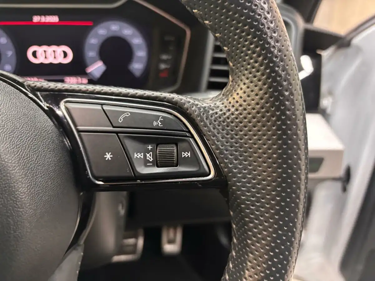 2019-audi-a1-10-30-tfsi-s-line-tronic-big-31