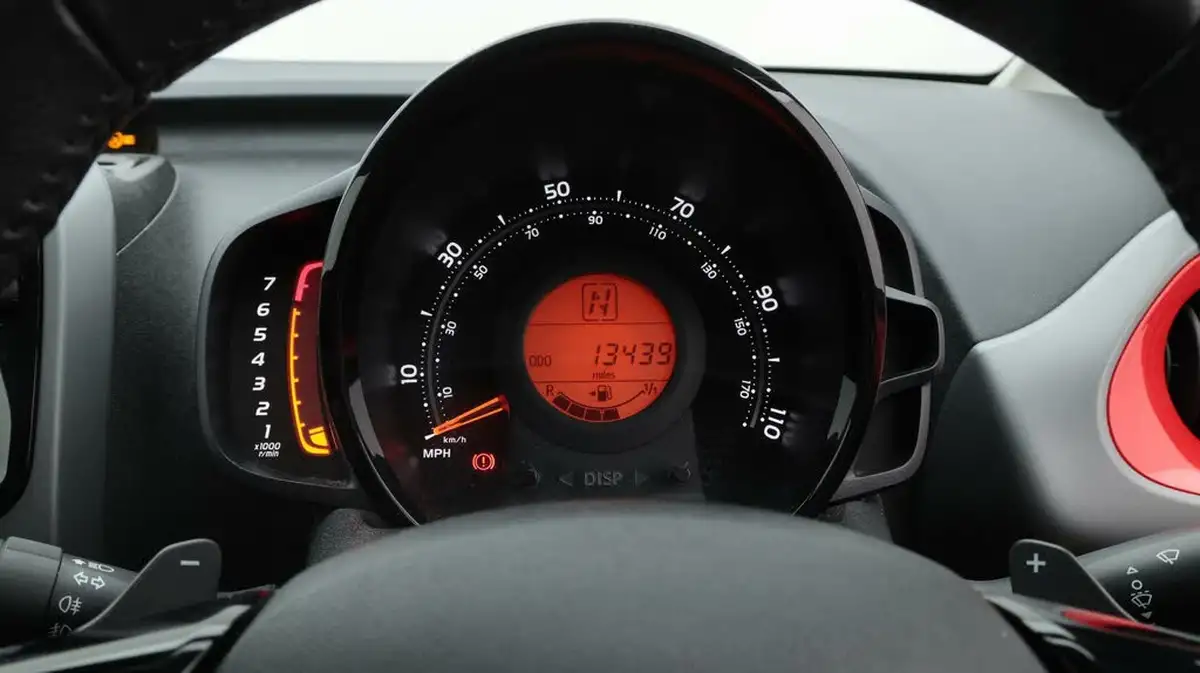 2019-toyota-aygo-10-vvt-i-x-trend-x-shift-big-10