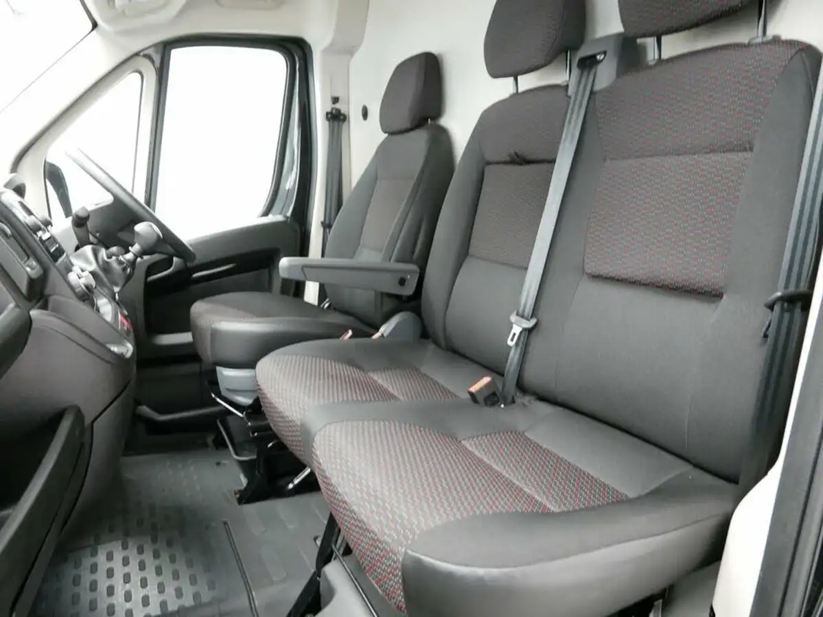 2021-peugeot-boxer-22-bluehdi-professional-335-l3-h2-140bhpeu6dt-panel-big-3
