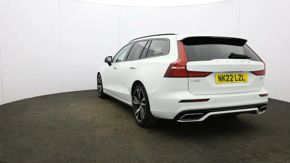 2022-volvo-v60-20-b3-r-design-161bhp-big-27