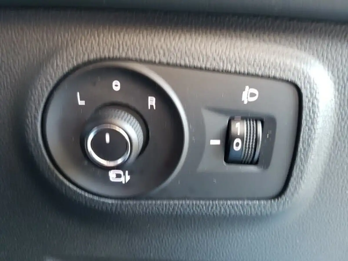 2024-mg-zs-suv-15-vti-tech-exclusive-big-13