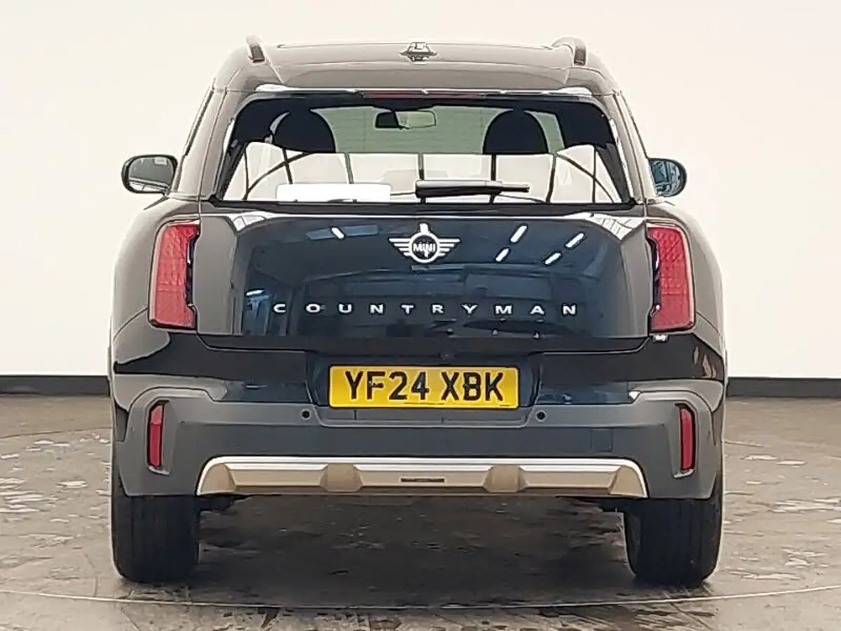 2024-mini-countryman-15-cooper-c-exclusive-big-14
