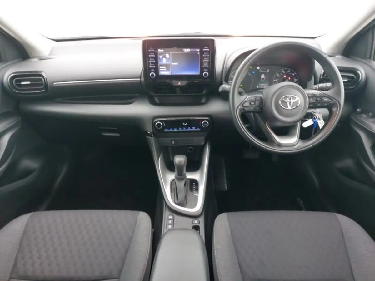 2022-toyota-yaris-15-vvt-i-icon-big-2