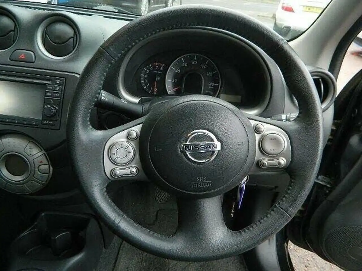 2013-nissan-micra-12-tekna-79bhp-big-27