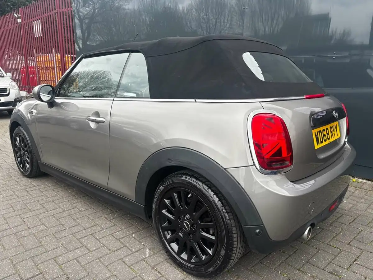 2018-mini-cooper-15-cooper-classic-ss-convertible-2d-big-7