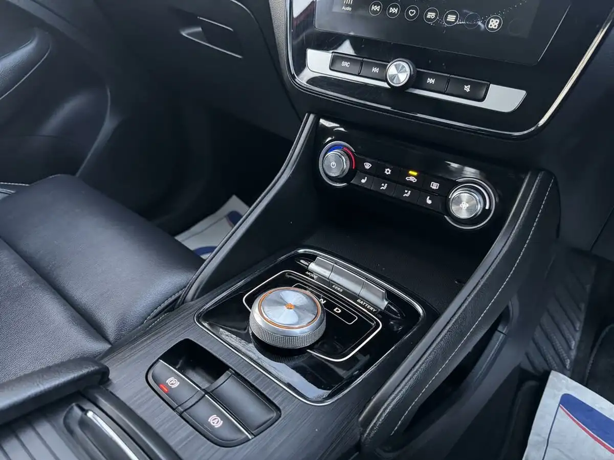 2020-mg-zs-suv-e-exclusive-ev-big-31