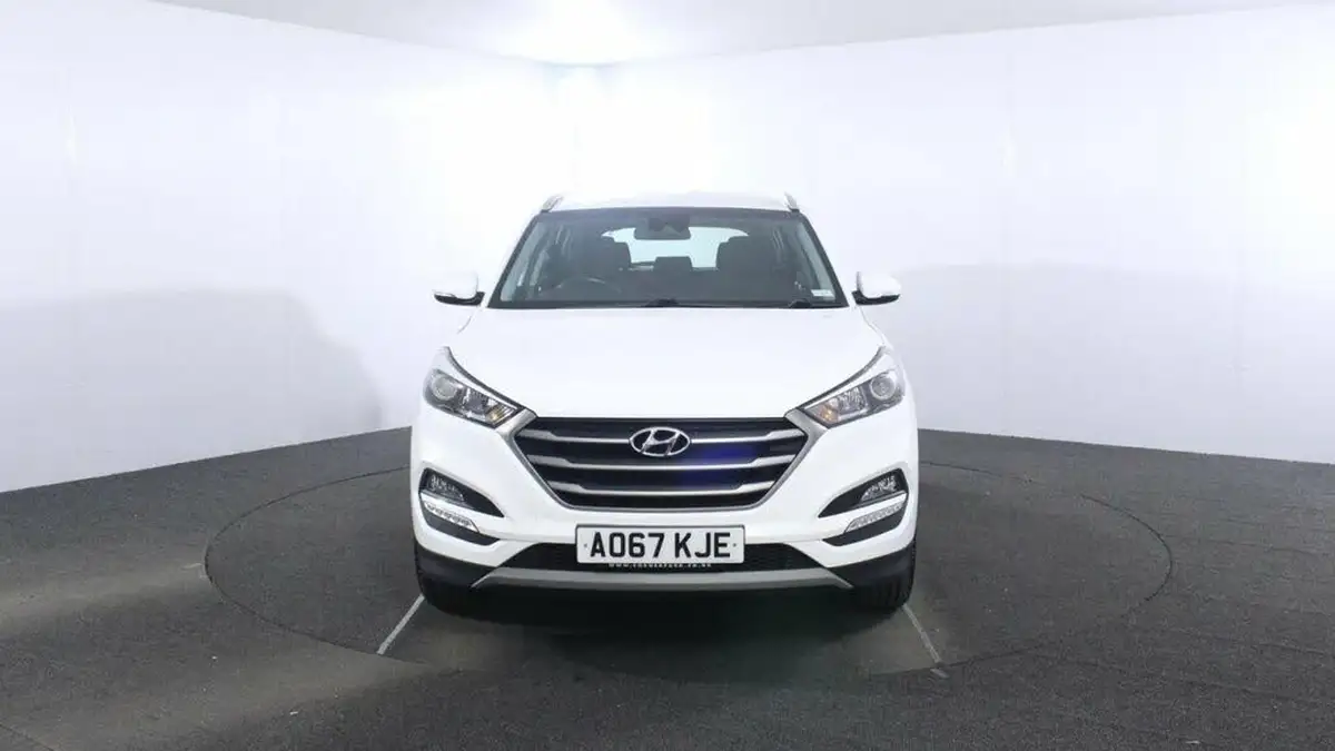 2017-hyundai-tucson-16-gdi-blue-drive-se-nav-big-1