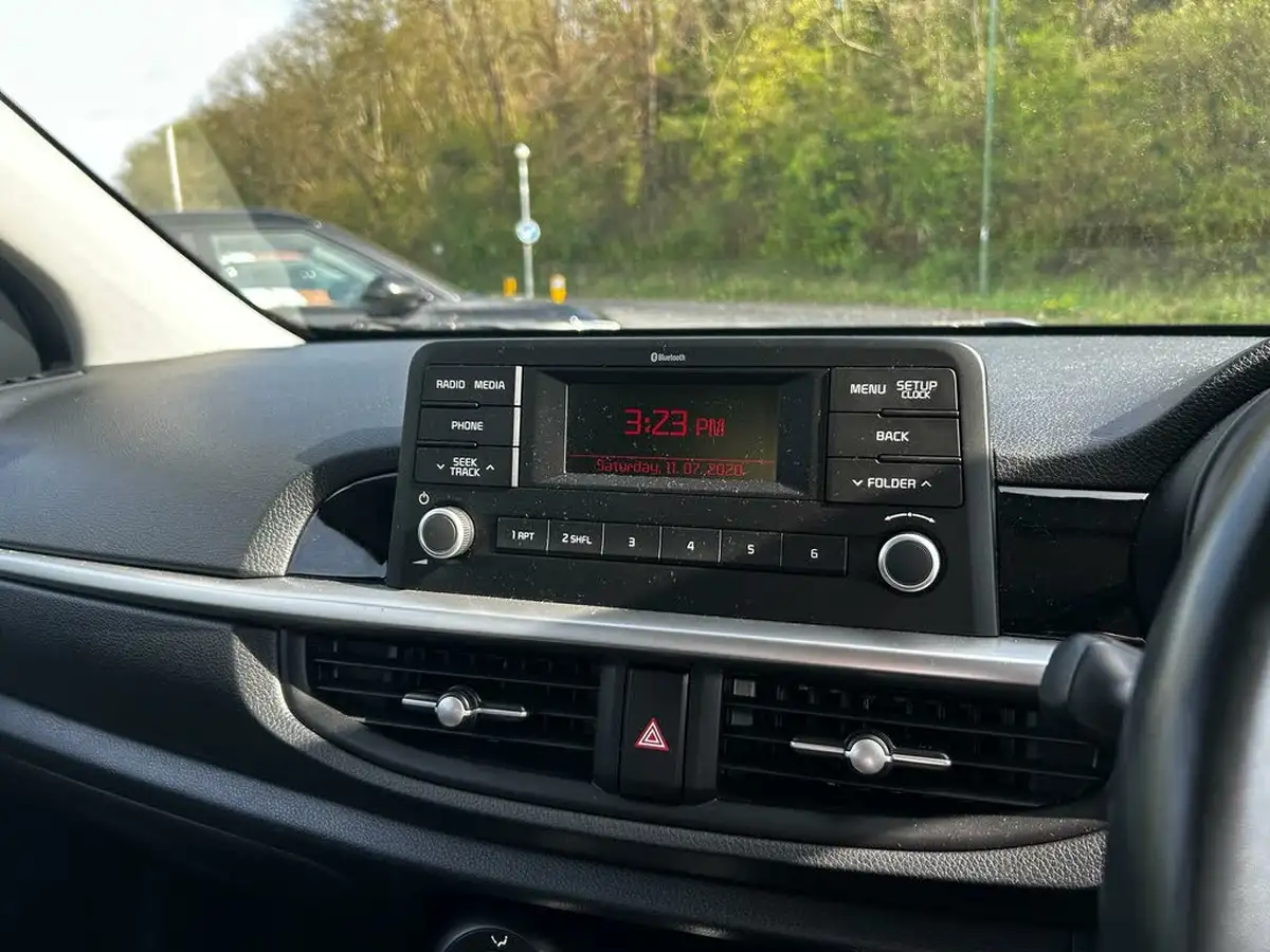 2019-kia-picanto-10-2-big-13