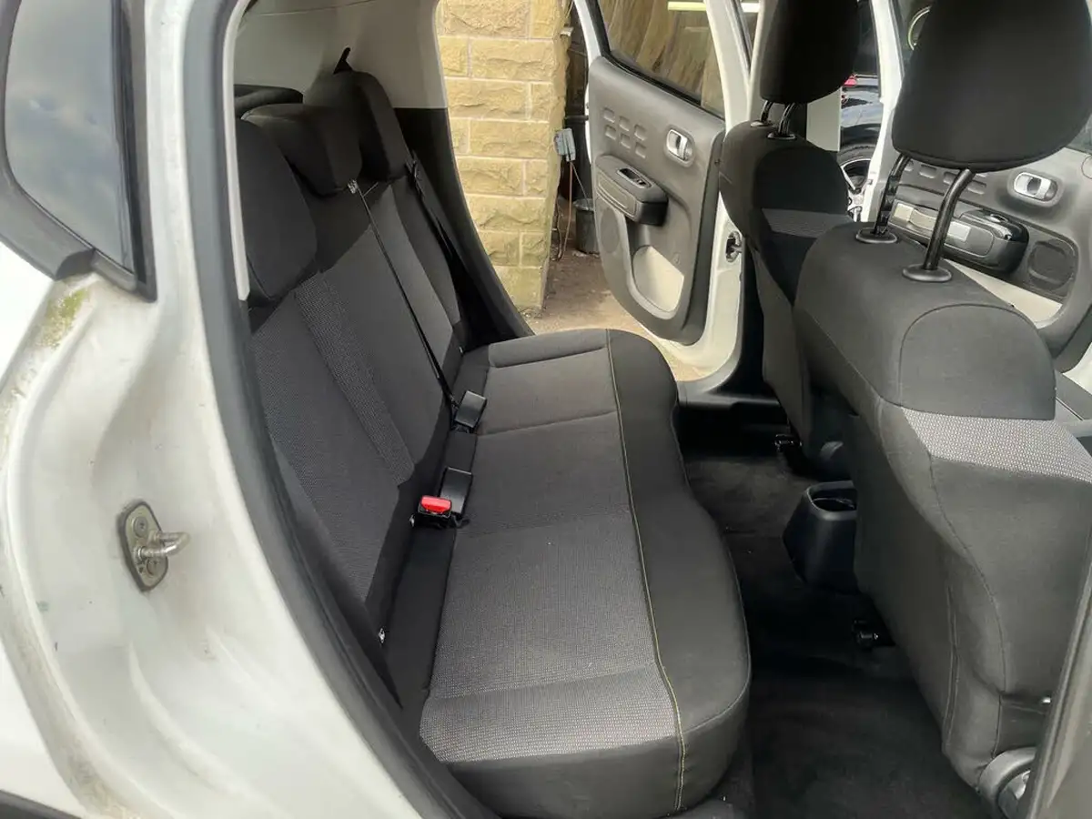 2017-citroen-c3-12-puretech-flair-110ps-ss-big-10
