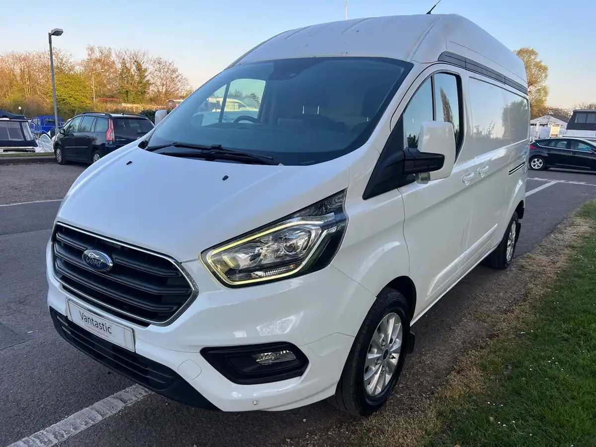 2018-ford-transit-custom-20tdci-300-l2h2-limited-130pseu6-big-1