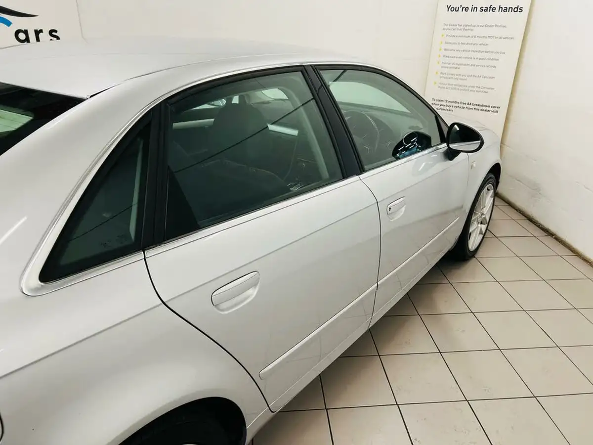 2011-seat-exeo-20td-se-tech-saloon-4d-multitronic-big-24