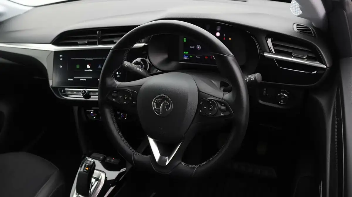 2021-vauxhall-corsa-e-elite-premium-big-8