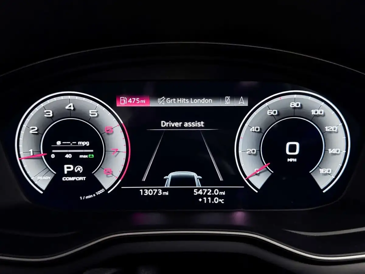 2023-audi-a4-20-40-tfsi-black-edition-big-30
