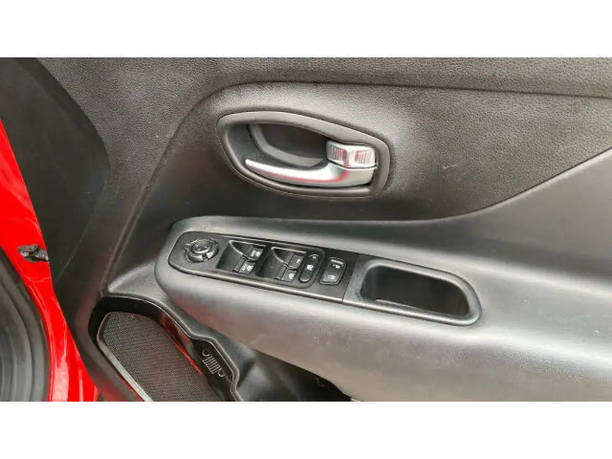 2021-jeep-renegade-10-gse-night-eagle-big-24