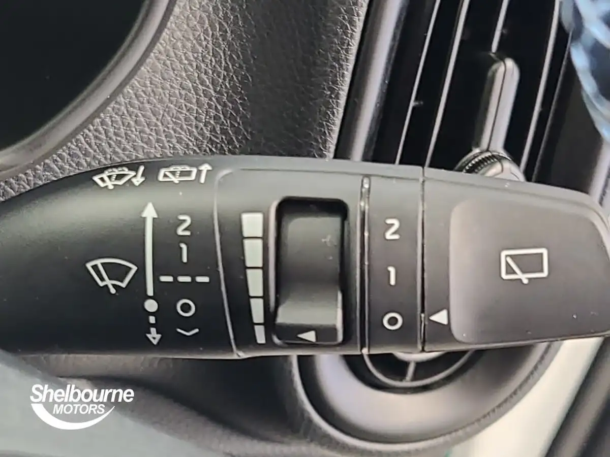 2024-kia-picanto-10-2-big-30