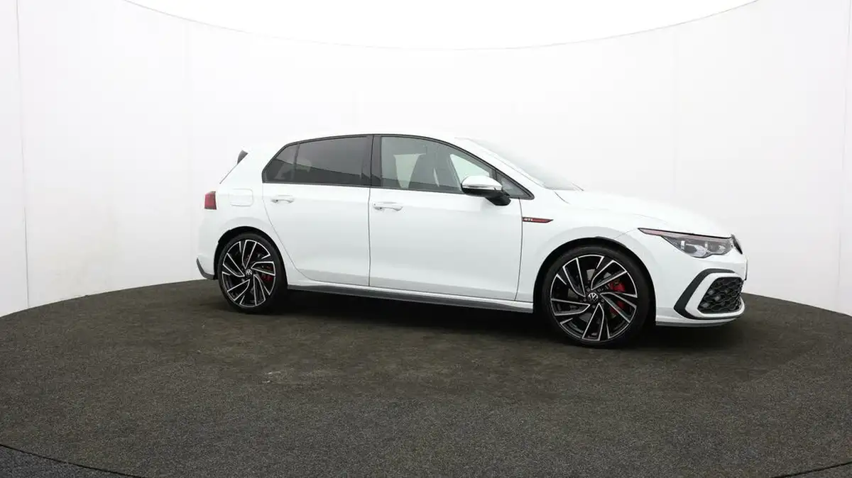 2024-volkswagen-golf-20-tsi-gti-245ps-big-43