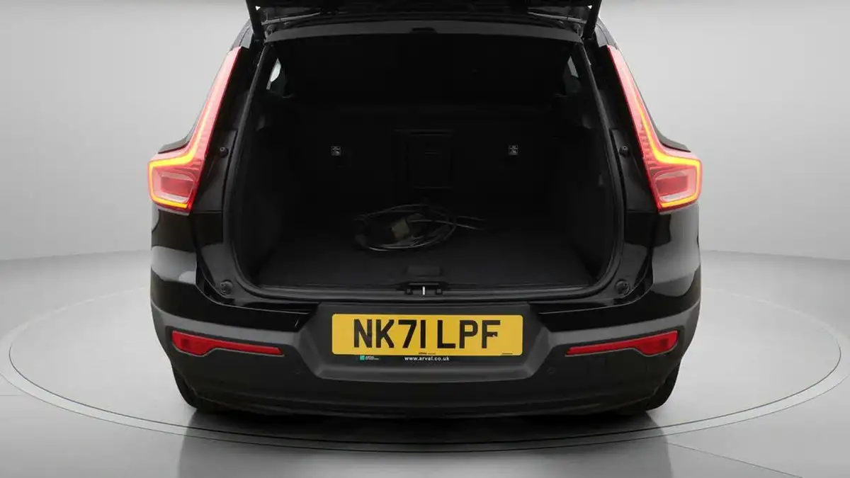 2021-volvo-xc40-15-t5-r-design-262bhp-big-17