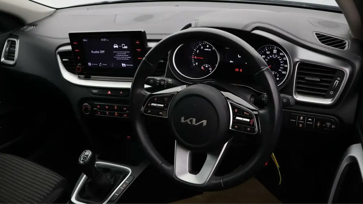 2021-kia-xceed-10-t-gdi-2-big-8