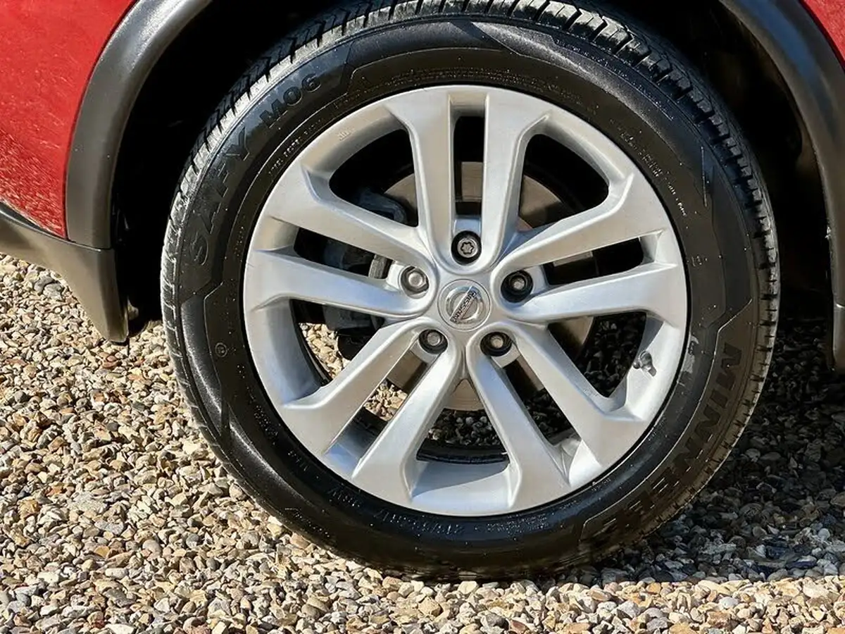 2012-nissan-juke-16-acenta-premium-16v-1598cc-big-31