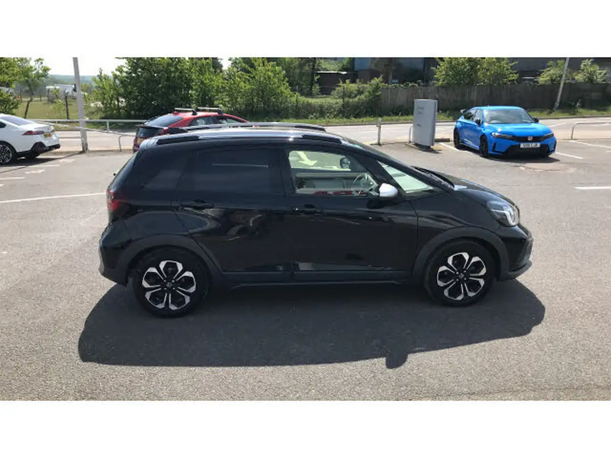 2021-honda-jazz-15-i-mmd-crosstar-ex-109ps-two-tone-big-22