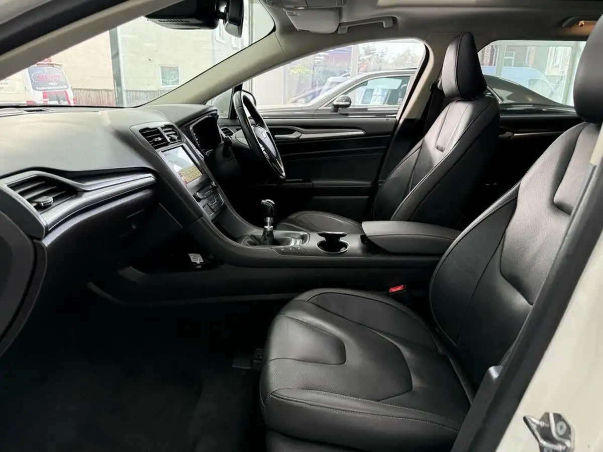 2019-ford-mondeo-15t-titanium-edition-estate-big-18