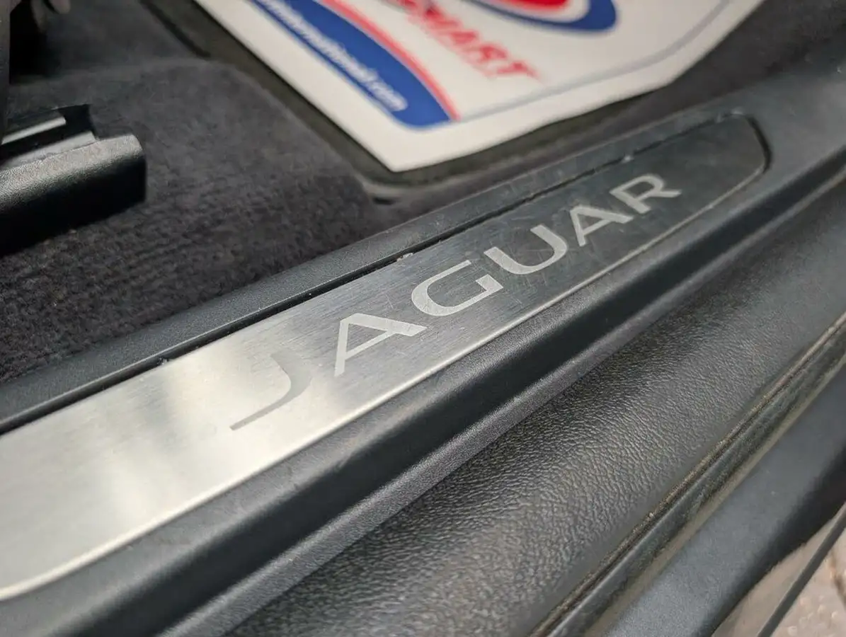 2019-jaguar-i-pace-ev400-se-big-57