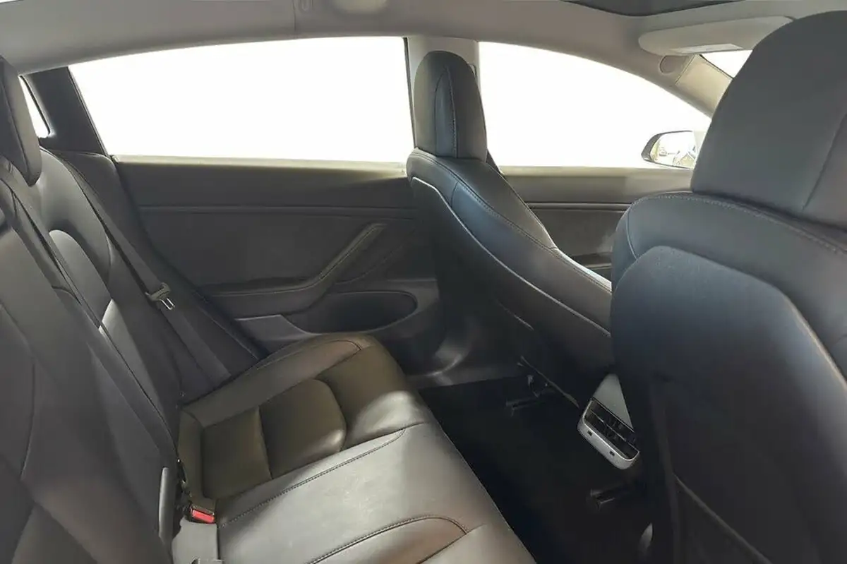 2020-tesla-model-3-e-standard-plus-big-9