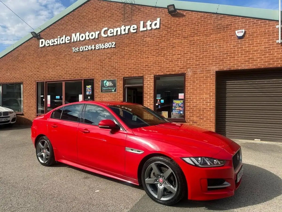 2019-jaguar-xe-20i-r-sport-200ps-big-0