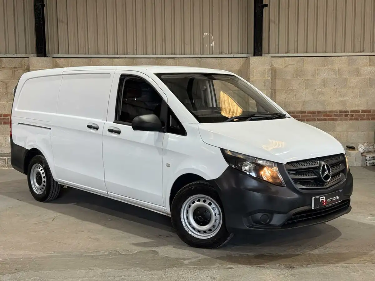 2017-mercedes-benz-vito-16cdi-111cdi-panel-extra-long-big-0