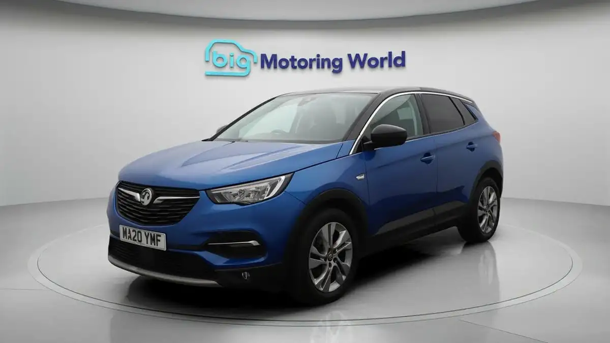 2020-vauxhall-grandland-x-12-sri-nav-big-3