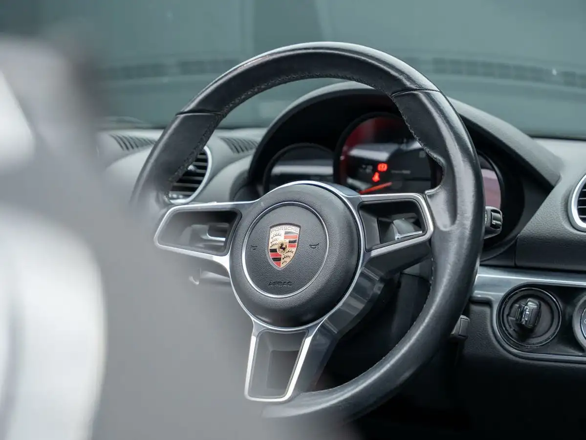 2019-porsche-boxster-718-20-boxster-pdk-big-33