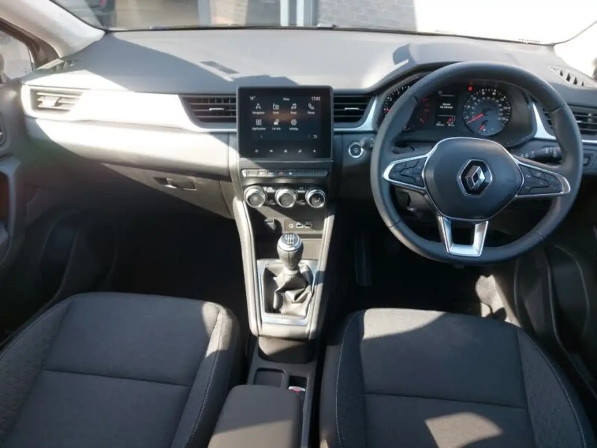 2024-renault-captur-10-tce-evolution-big-2