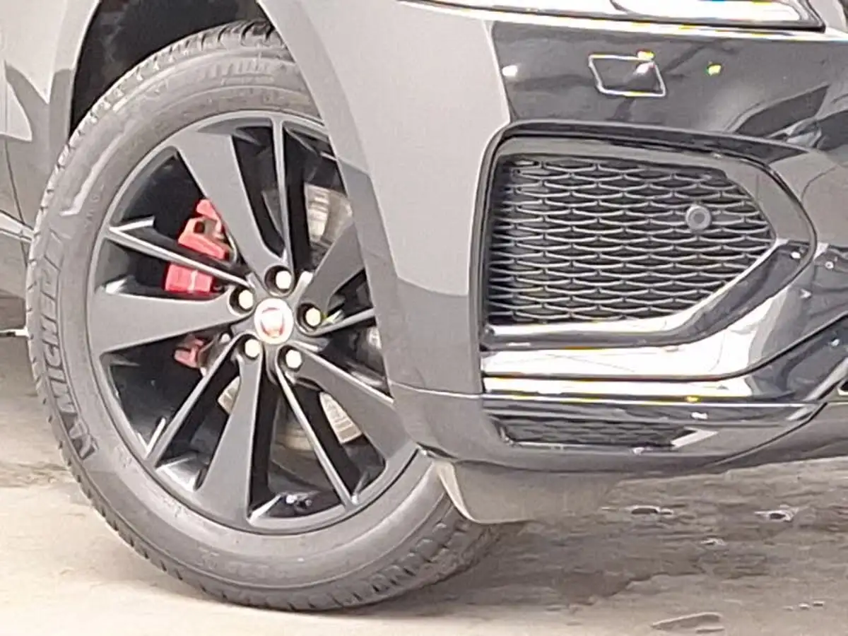 2022-jaguar-f-pace-20-p250-r-dynamic-black-big-8