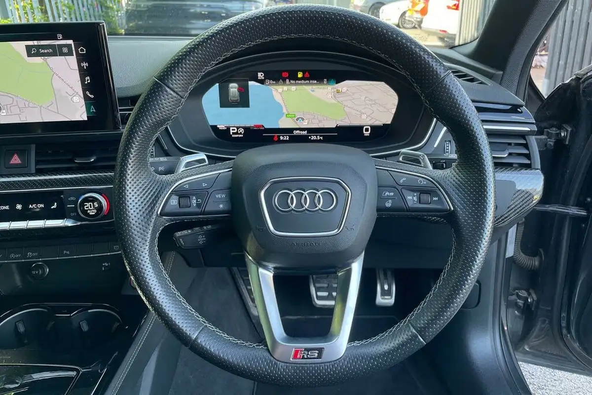 2022-audi-rs4-avant-29-tfsi-carbon-black-big-40