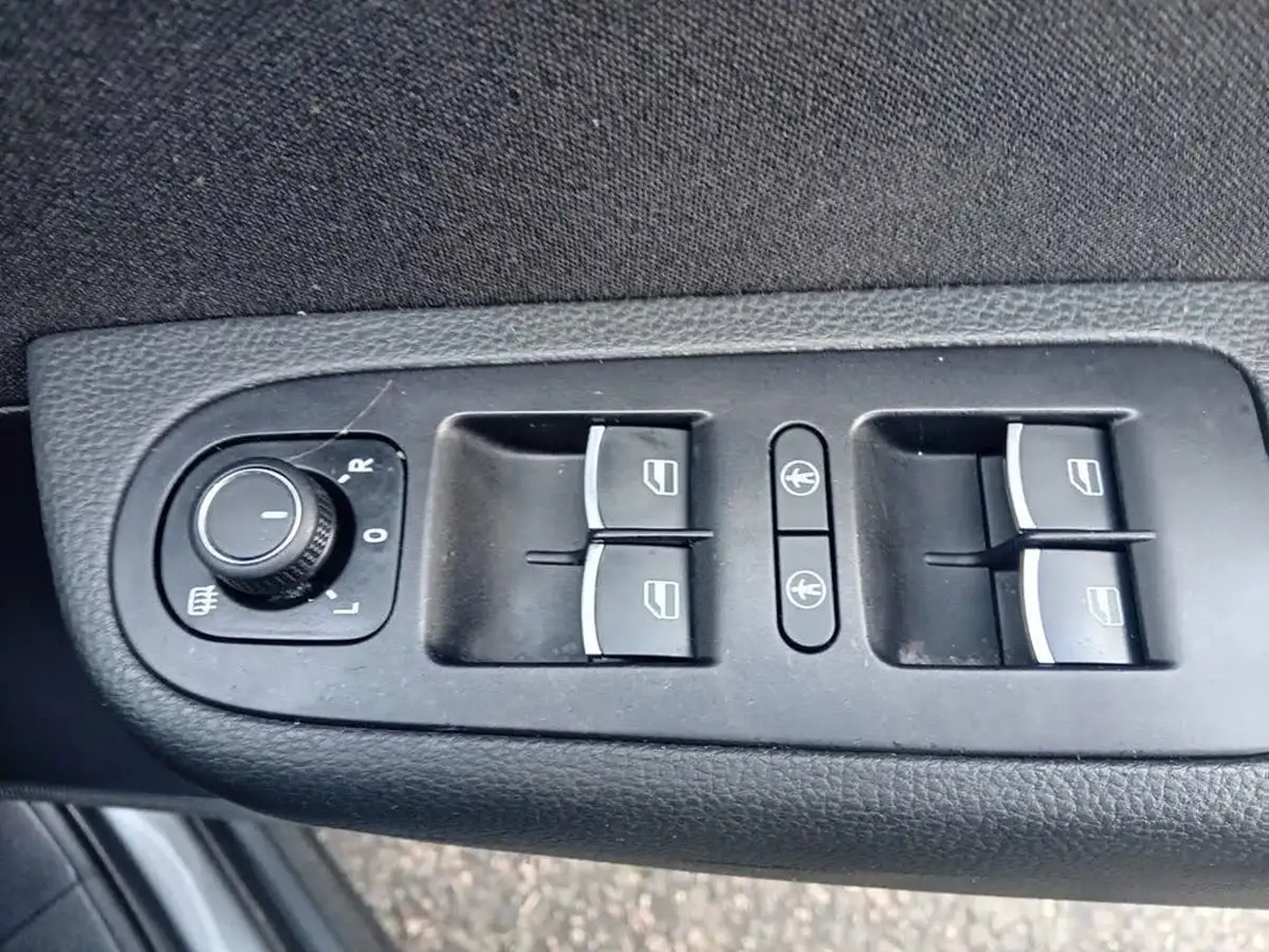 2021-volkswagen-sharan-14-tsi-se-nav-dsg-big-29